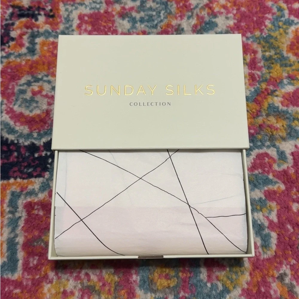 Sunday Silks pillowcase - Picture 2 of 4